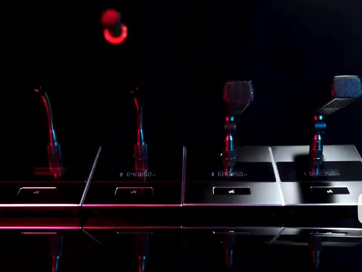 四通道无线会议麦克风